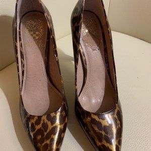 Vince Camuto pointed toe pump